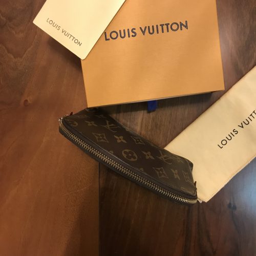 Louis Vuitton beauty trousse Monogram